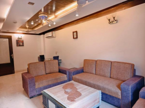 Palatial 3bhk apartment!Greater kailash 1